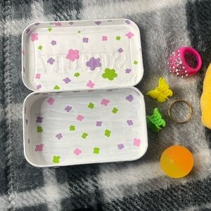 Altoid wallet / trinket box 🌸